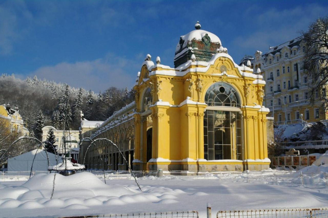 Hotel Maxim Mariańskie Łaźnie Zewnętrze zdjęcie
