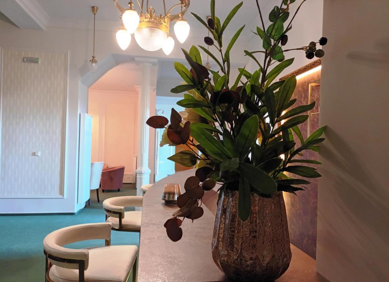 Hotel Maxim Mariańskie Łaźnie Zewnętrze zdjęcie