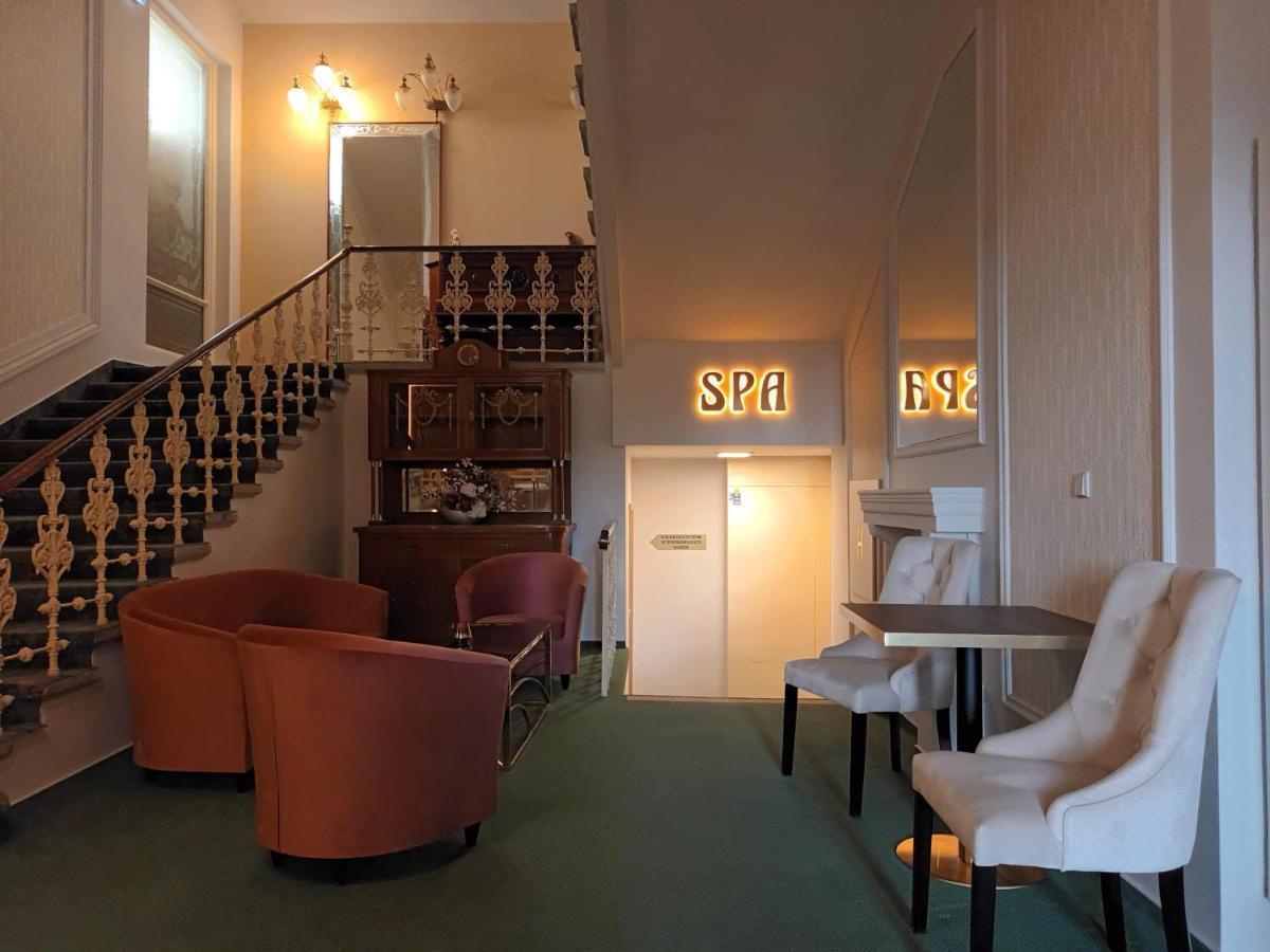 Hotel Maxim Mariańskie Łaźnie Zewnętrze zdjęcie