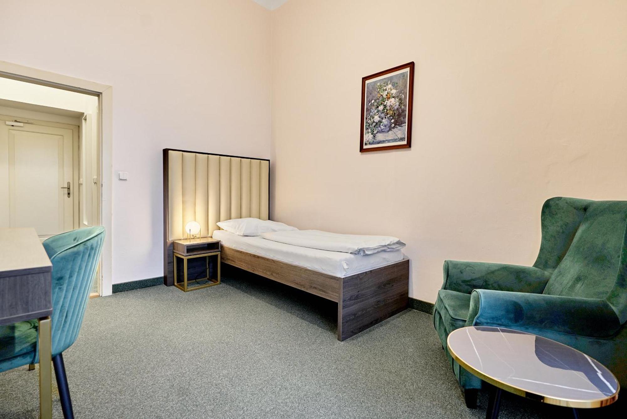 Hotel Maxim Mariańskie Łaźnie Zewnętrze zdjęcie