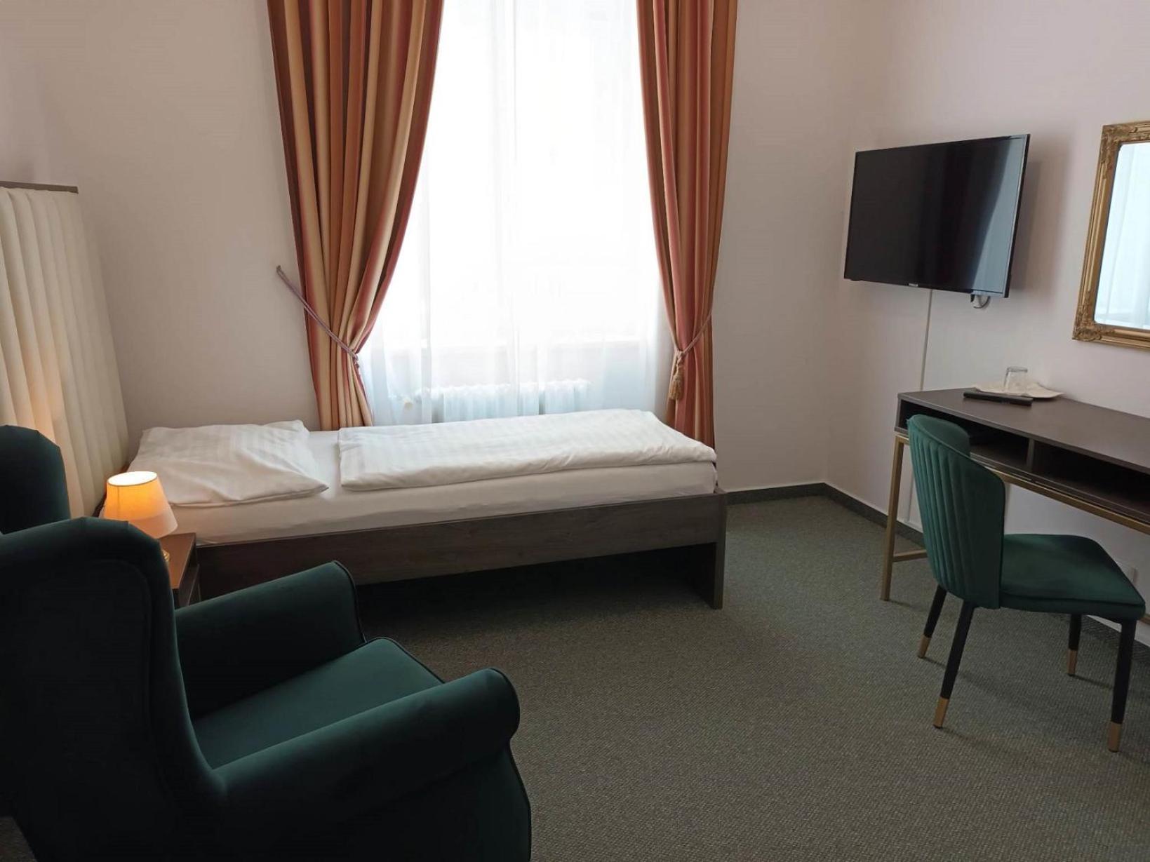 Hotel Maxim Mariańskie Łaźnie Zewnętrze zdjęcie